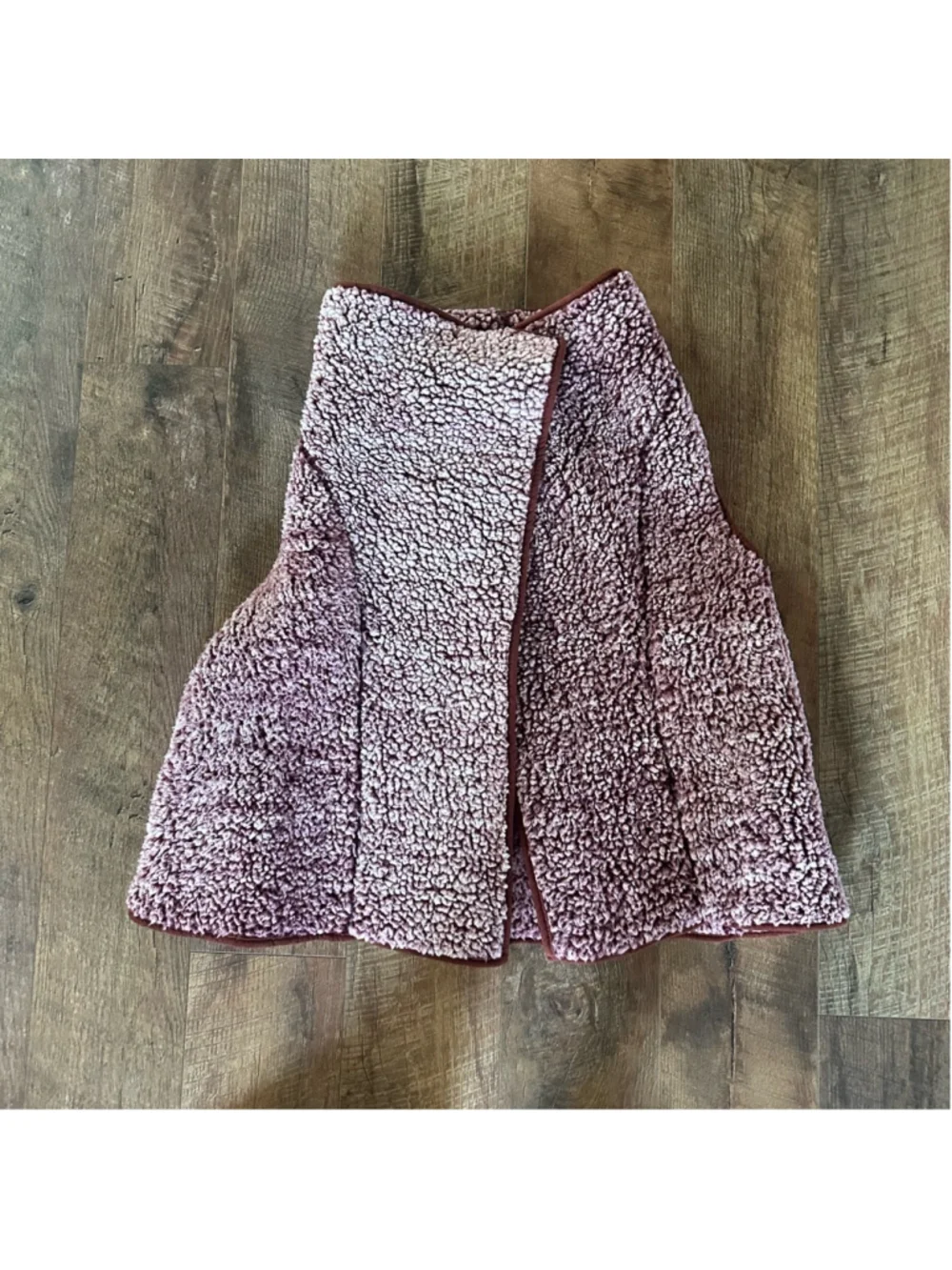 Women's Fantastic Fawn Vest Size L Purple Sherpa Summer